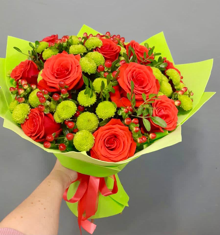 Букет цветов из: Хризантемы и Розы в Сеймчане