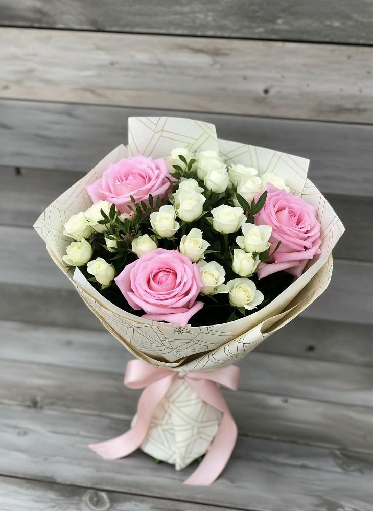 Букет цветов из: Розы в Сеймчане