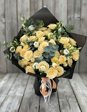 Букет цветов из:  Розы и Лизиантусы в Сеймчане