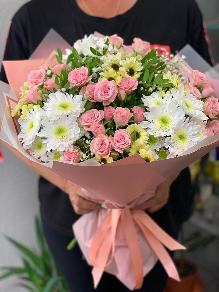 Букет цветов из: Розы и Хризантемы в Сеймчане