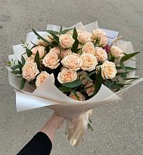 Букет Кремовые розы Латте в Сеймчане