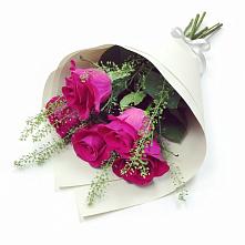 Букет цветов из:  Розы в Сеймчане