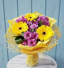 Букет цветов из:  Хризантемы и Герберы в Сеймчане