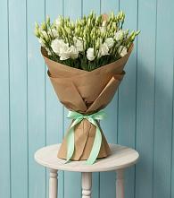 Букет цветов из:  Лизиантусы в Сеймчане