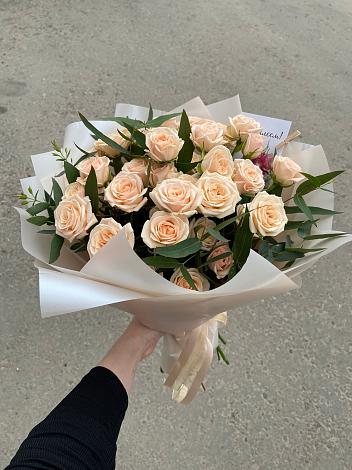 Букет Кремовые розы Латте в Сеймчане