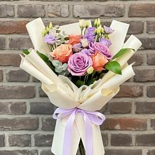 Букет цветов из:  Лизиантусы и Розы #REPLACE_PRED# Сеймчане
