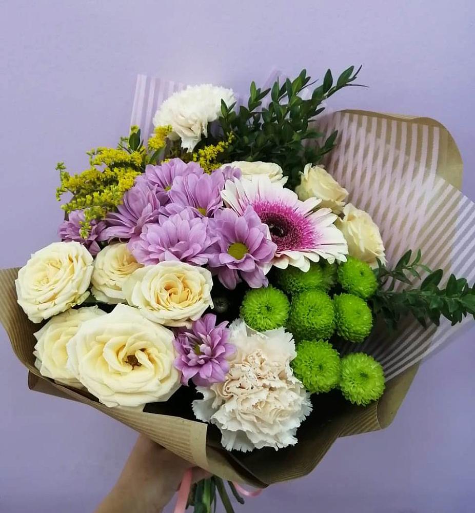 Букет цветов из: Хризантемы, Розы, Гвоздики и Герберы в Сеймчане